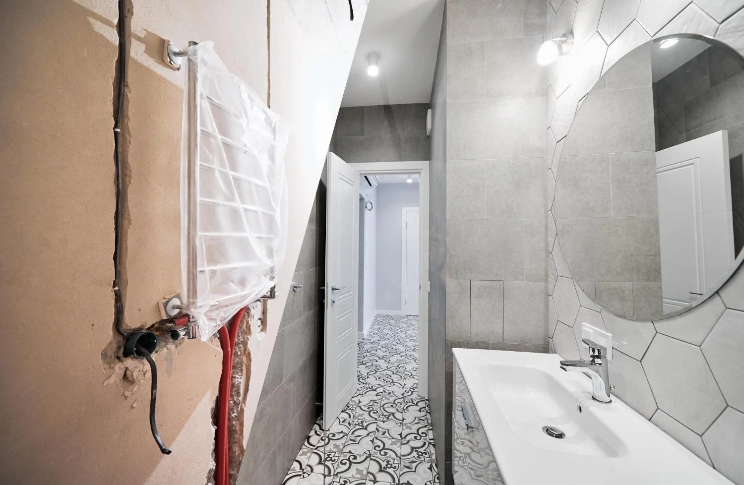 Badezimmer während und nach der Renovation